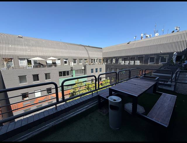 9.90M² OFFICE TO LET IN ROSEBANK